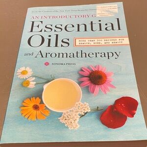 Essential Oils & Aromatherapy Book | 300+ Recipes for Health Home & Beauty